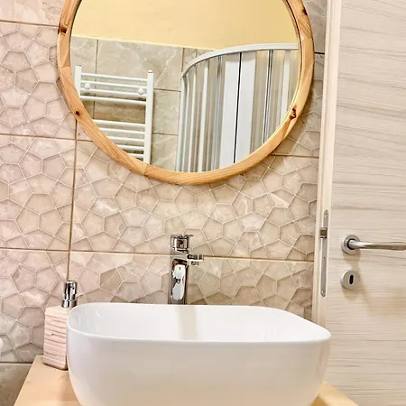 La Libellula - Via Diaz 34 * Galatro